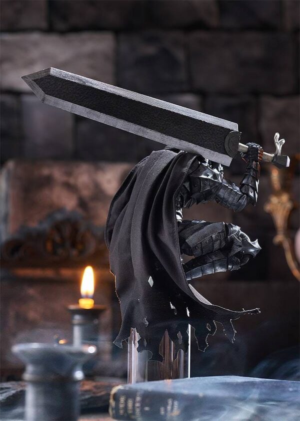 GUTS (6) Berserk: Guts - Versión Armadura Berserker.
